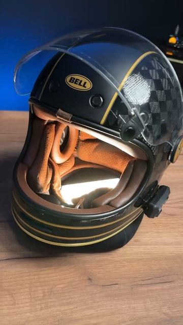 Установка акустики Stage 3 в культовый олдскульный Bell Bullitt