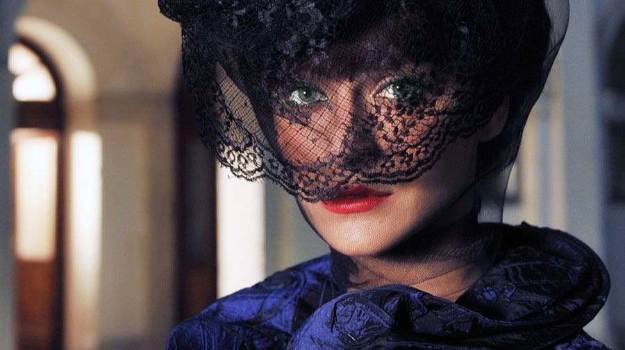 И ТВОИ РУКИ НЕ МЕНЯ ОБНИМУТ