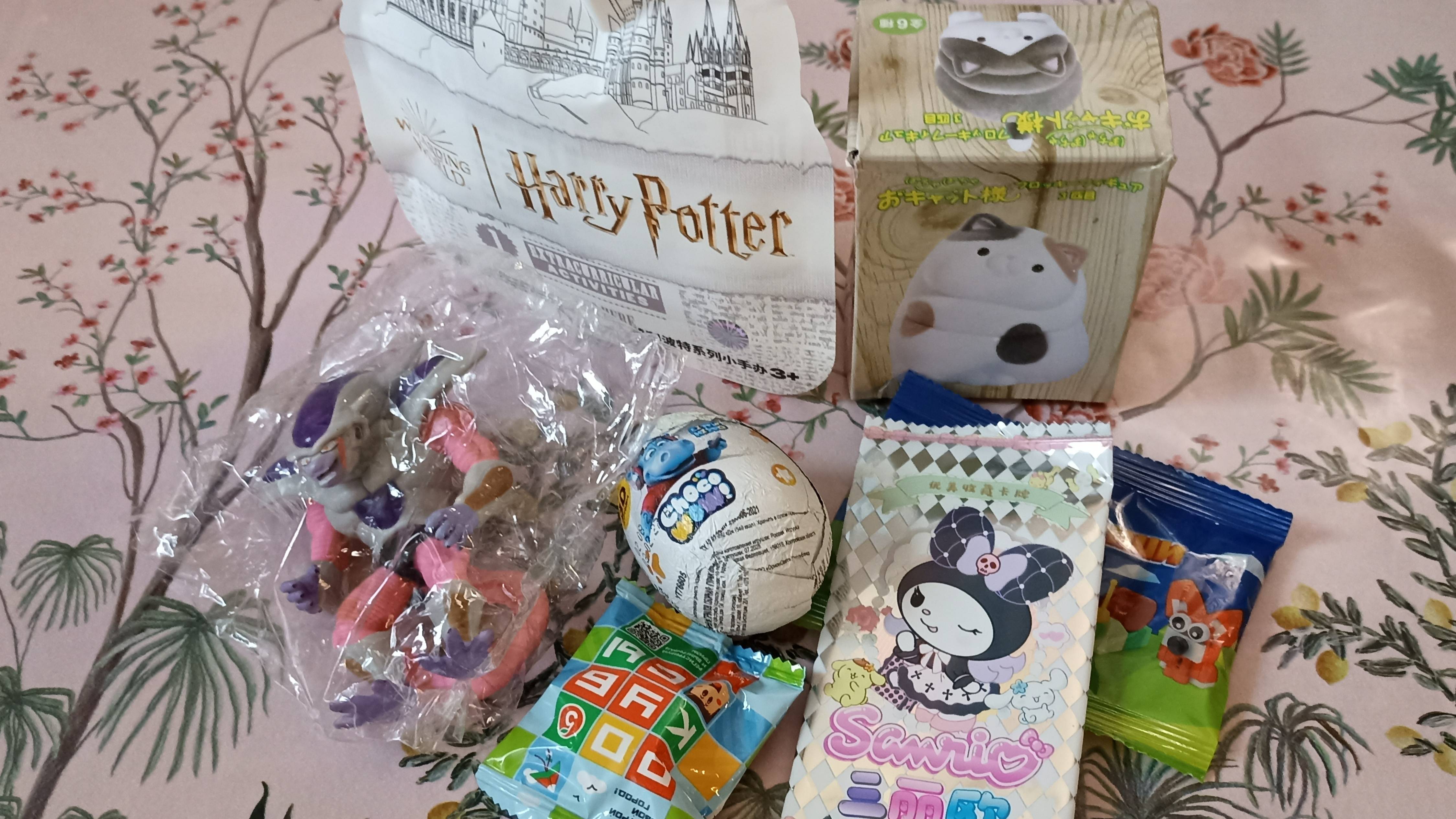 Распаковка и обзор сюрпризов