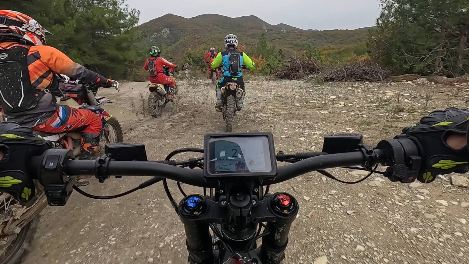 Talaria 5500,mx5,sting pro, На гонке, новичок против бензиновых монстров!!!