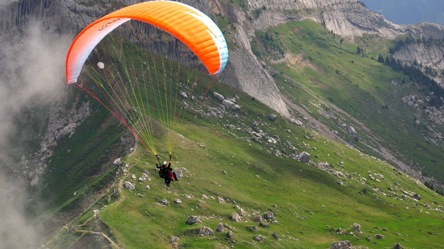 Paragliding