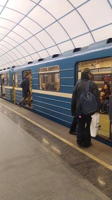 станция метро Международная, Фиолетовая (Фрунзенско-Приморская ) Линия, Ленинград (Санкт-Петербург)