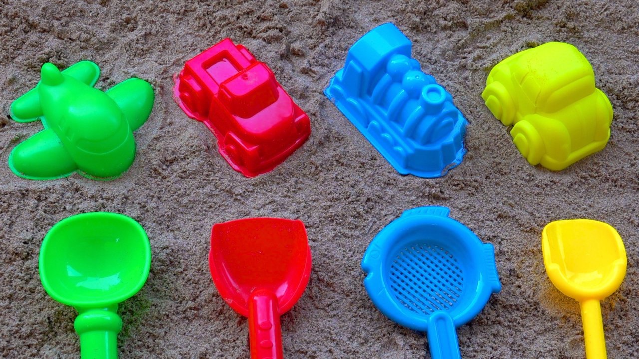 Учим Цвета и Цифры с Грузовичком и Паровозиком | Игрушечные Инструменты | Песенки для малышей