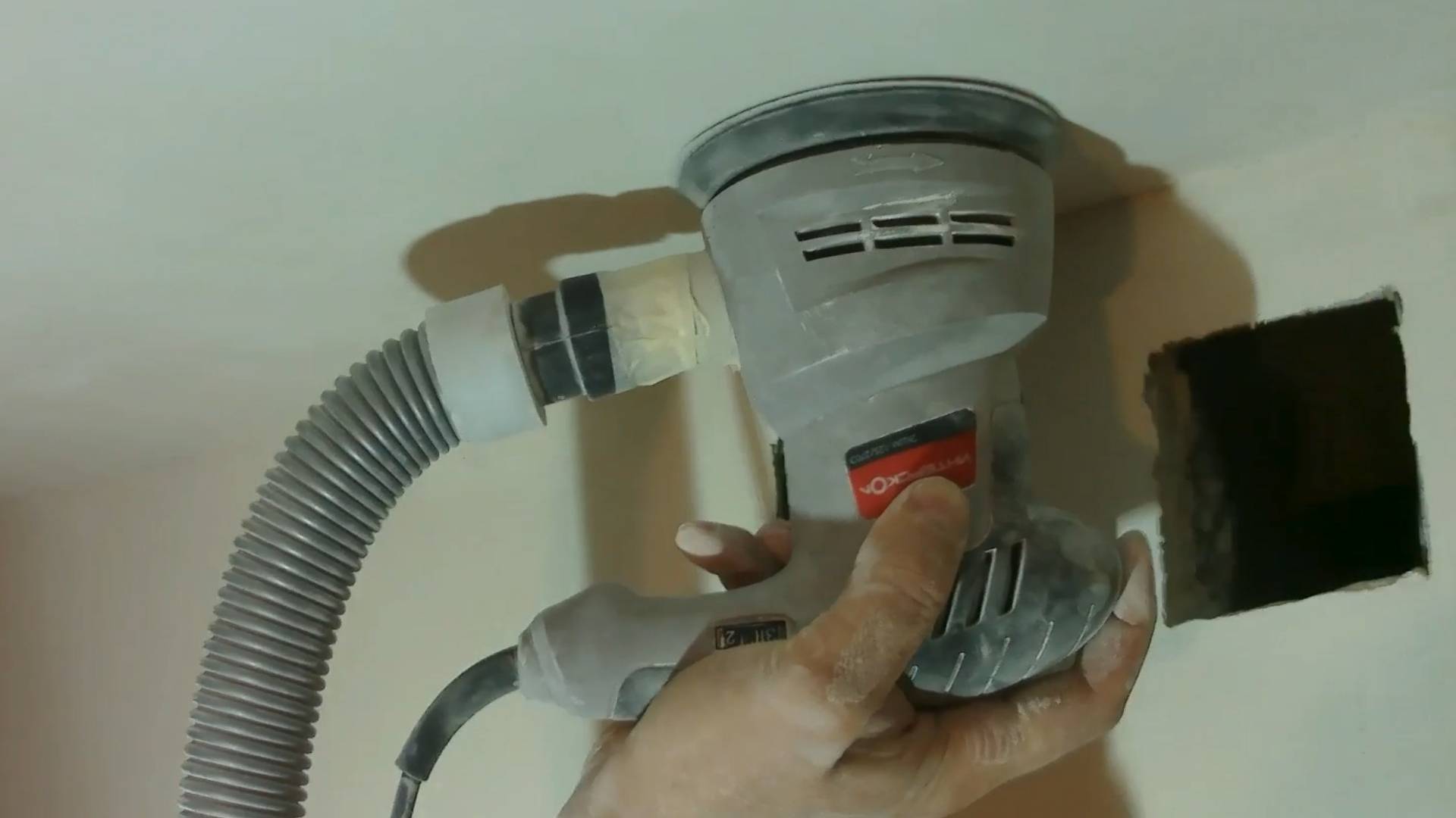 Шпаклевание 2 слой и шлифовка. Кухня. Ремонт хрущёвки своими руками.