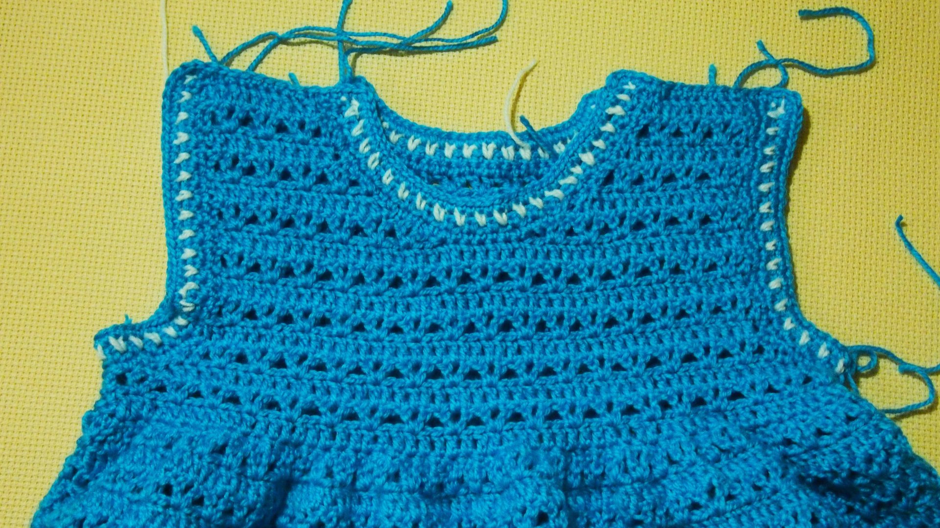 Как спрятать кончики ниток при вязании аккуратно и незаметно. Уроки вязания для начинающих Урок 158