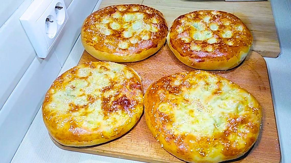 ПИРОГИ с Картофелем, сыром и зеленью. Пышное тесто.