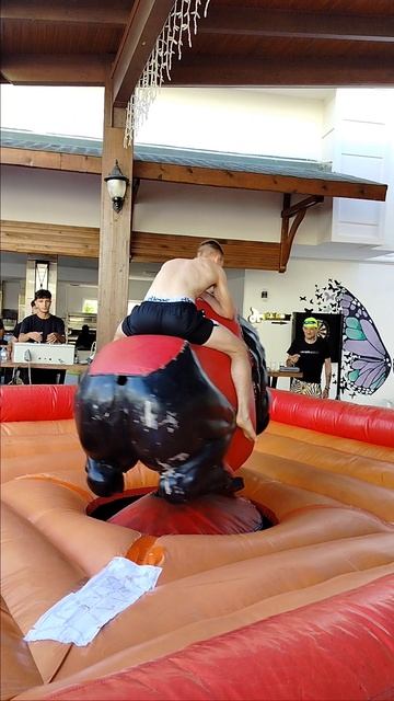 удержаться тяжело