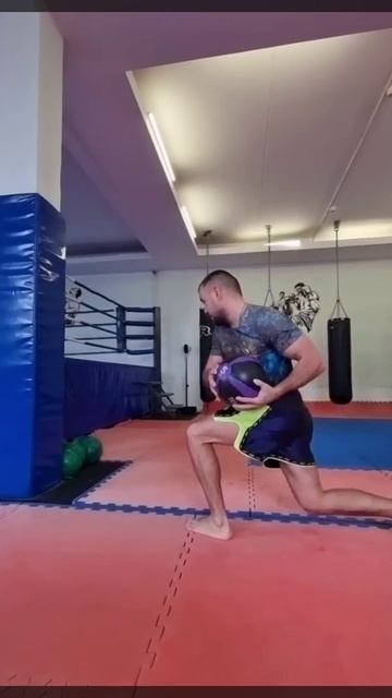 Развиваем скорость и силу прямого удара джеп