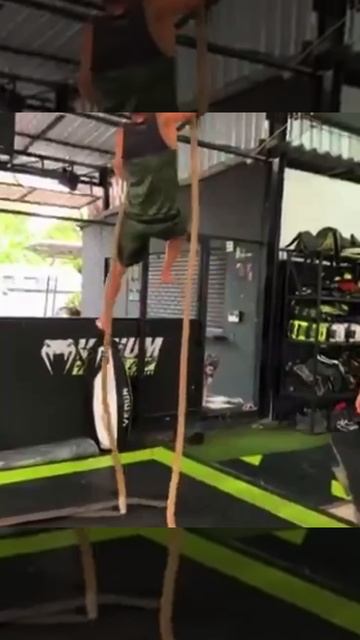 боксёр Василий Ломаченко