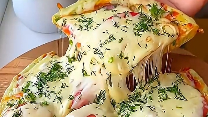 Вкуснейшая ПИЦЦА на сковороде за считанные минуты...🍕😋    Рецепт ⤵️