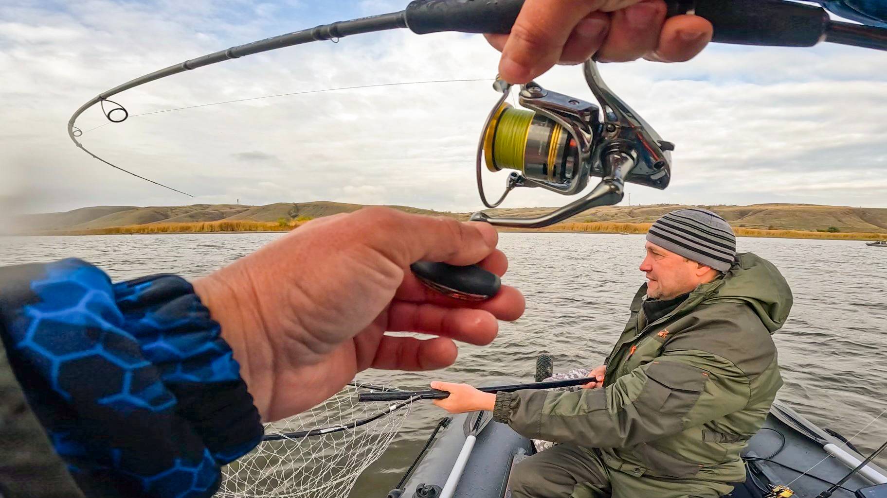ТАК ВОТ ЧТО НУЖНО БЫЛО СУДАКУ и НЕ ТОЛЬКО, ПОЗДНЕЙ ОСЕНЬЮ. Рыбалка на спиннинг в 2025