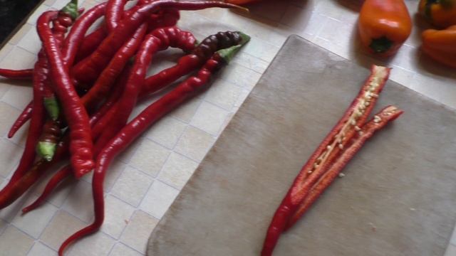 Перец ТУРЕЦКИЕ ЗМЕИ в разрезе