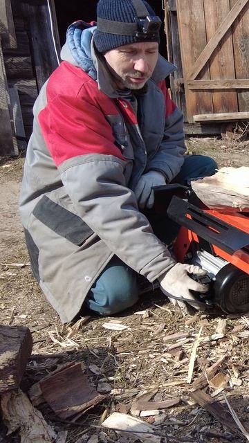 Защита от идиота! Пробую расколоть сук! С умом всё удалось гидравлическим дровоколом Brait BLS525.