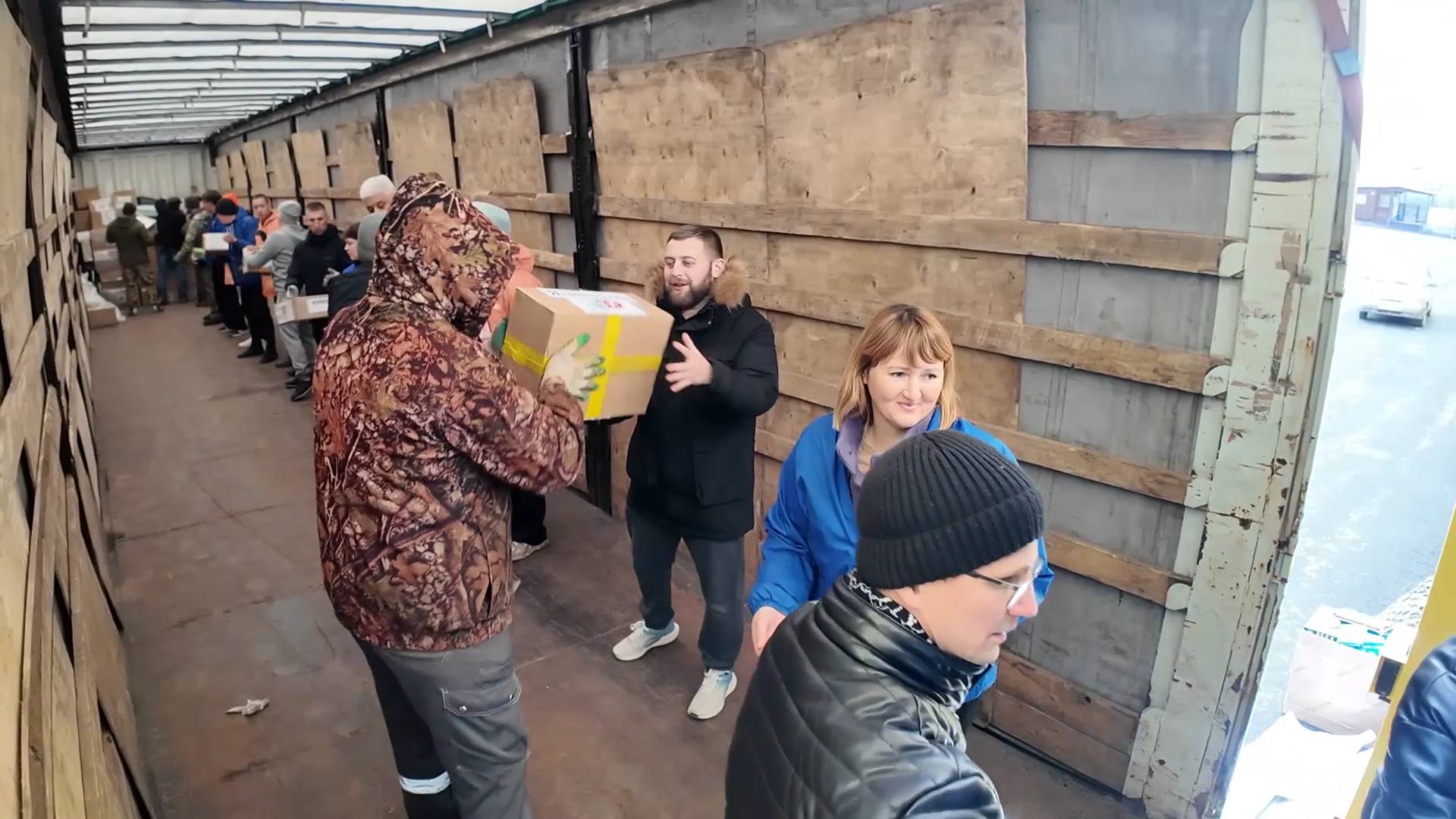 Из Копейска отправили гуманитарный груз