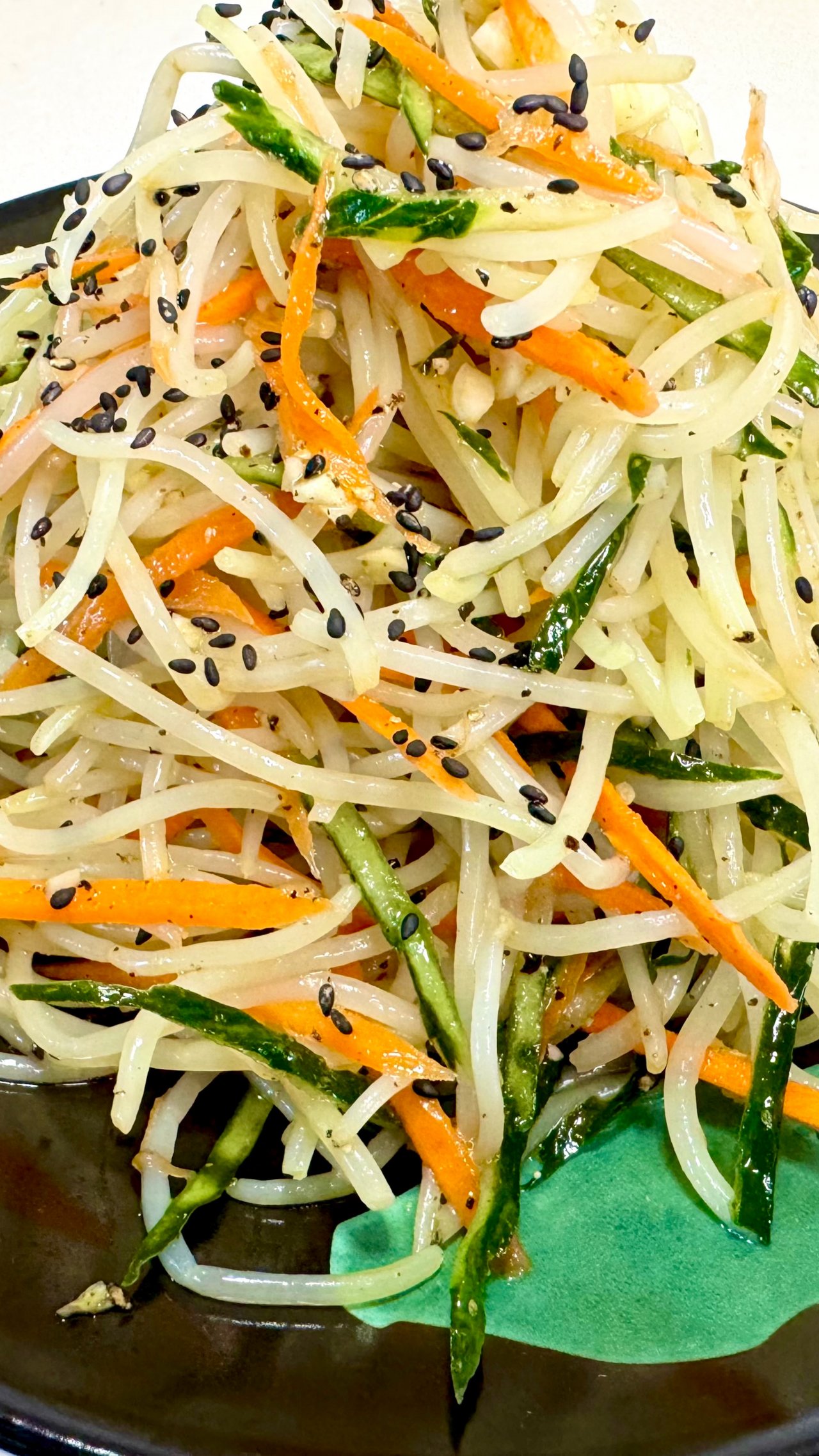 Корейский салат с соевыми проростками!