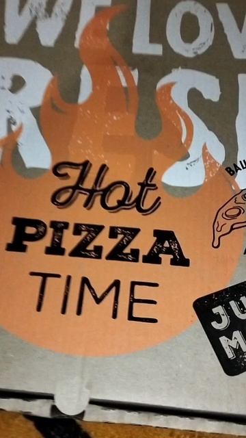 Сенсация / в Spar снова появилась в продаже Гавайская пицца