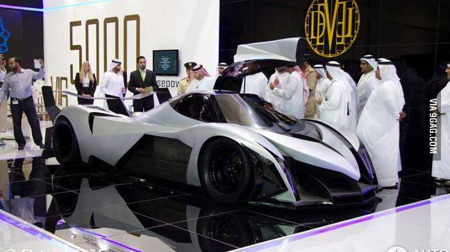 F1rst Motors дилер в Дубае предлагающий редкие и экзотические автомобили.