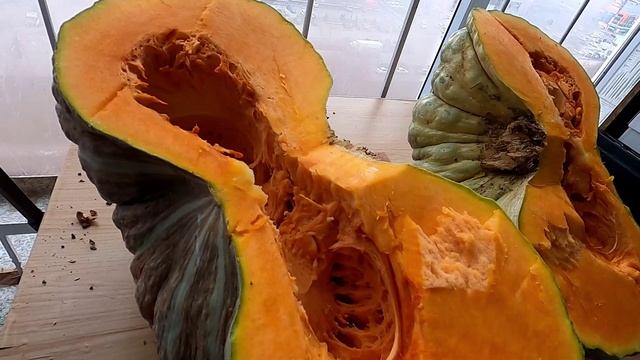 Пробую тыкву ЗИМНЯЯ СЛАДКАЯ