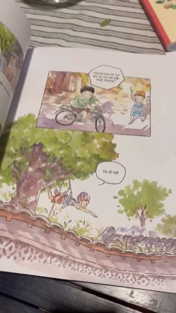 Детская книга Мечта. Уроки плавания маленькой Рыбки из серии Сказки рядом с домом Тхиеп Туан.