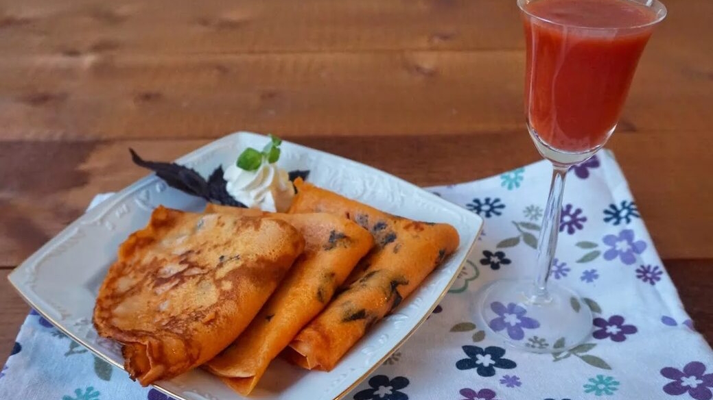 БЛИНЧИКИ на томатном соке...🥞🍅😋    Рецепт ⤵️