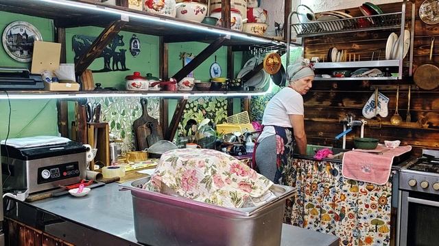 БУДНИ НА БЕЛОЙ КОЗЕ!