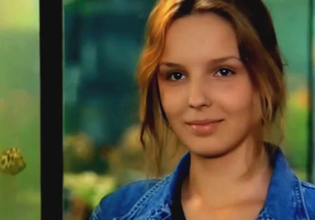 Эмиль Горовец - Маленькая девочка (Ночным Белградом).