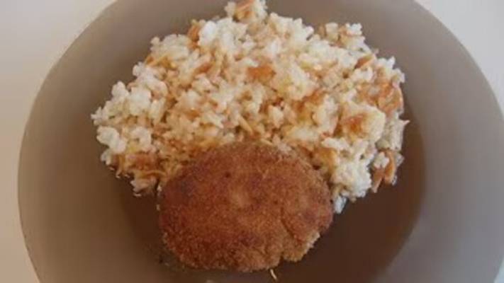 Рис с котлетами. Маринкины творинки. Всем МИРА и Добра!