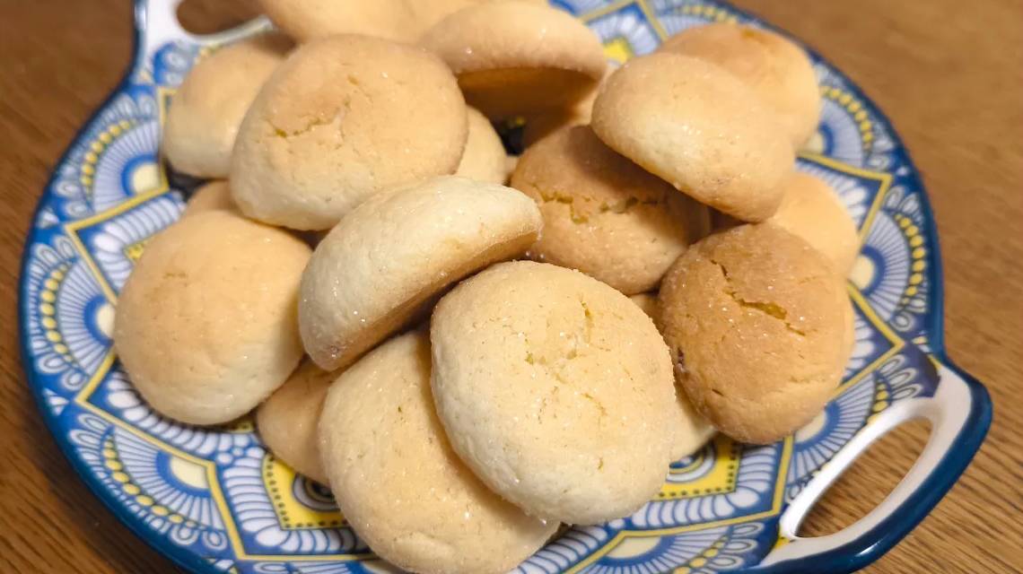 Как приготовить идеальное лимонное печенье - простой рецепт