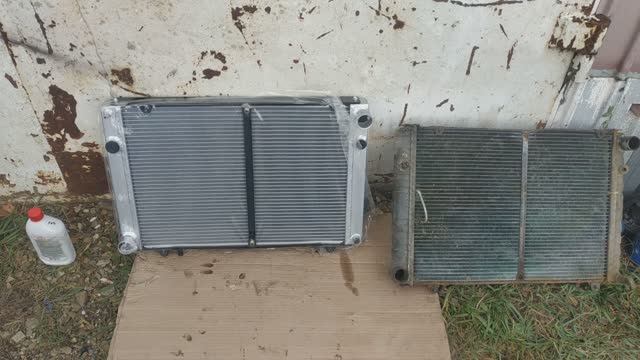 Ставим паяный  радиатор на газель с алюминиевыми бочками.