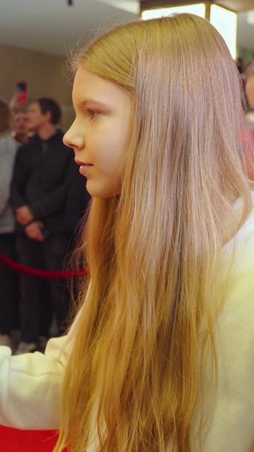 Полина Айнутдинова про дождь, камни и риск падения в фильме «Папины дочки. Мама вернулась» #фильм