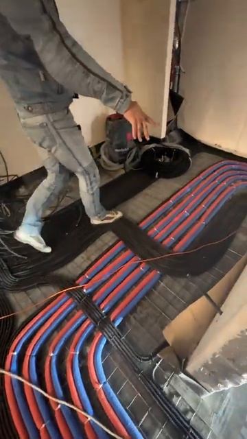 Ремонт большой квартиры в ЖК LIFE Варшавская: 120 модулей, Алиса и паутина проводов!