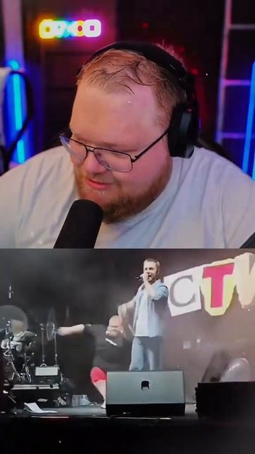 Т2х2 Упал на сцене