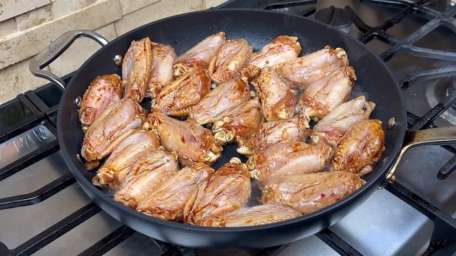 Куриные крылышки с чесноком