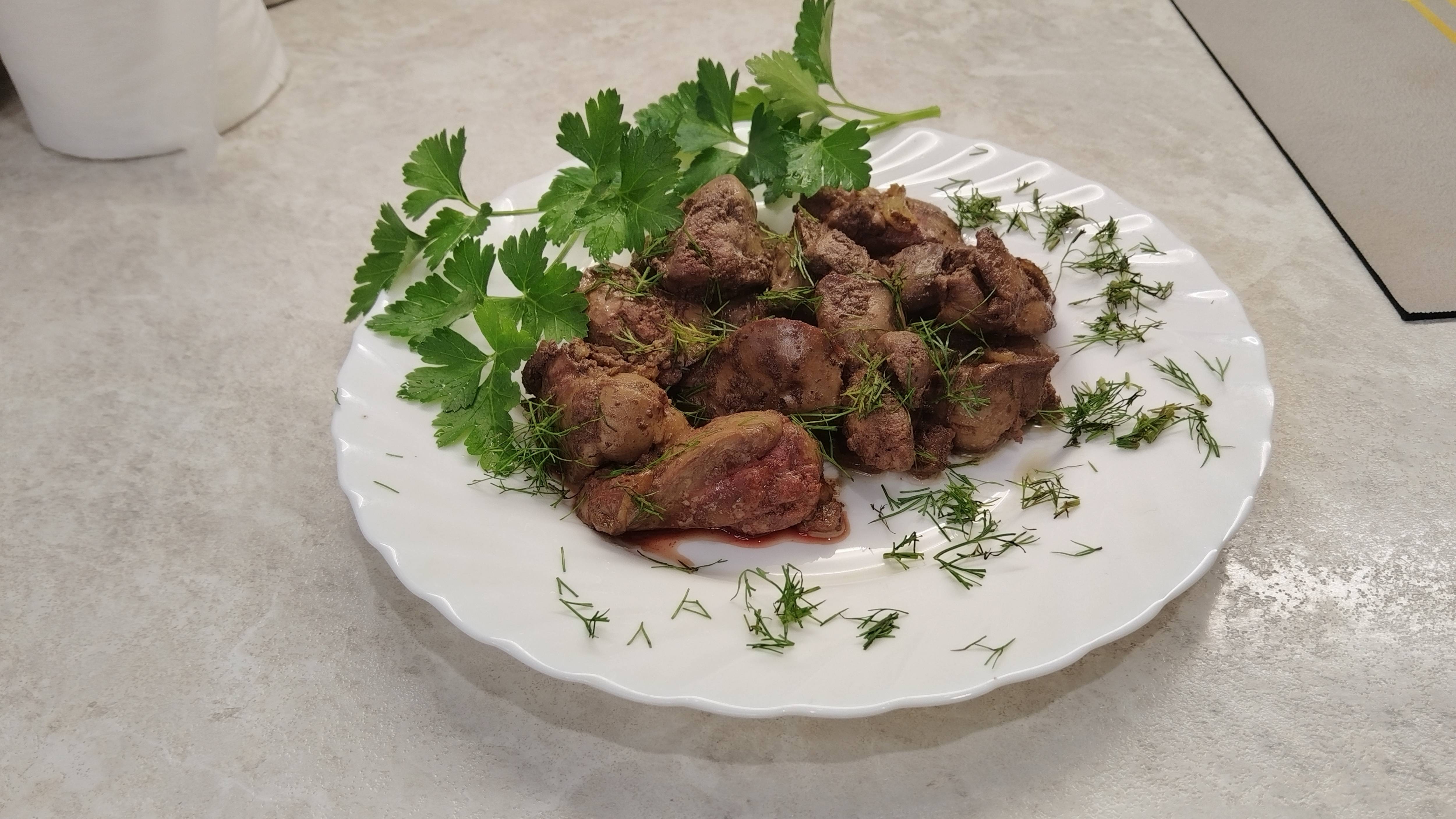 Как вкусно пожарить куриную печень на сковороде.