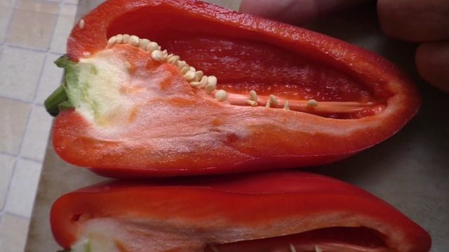 Перец КУПЕЦ в разрезе