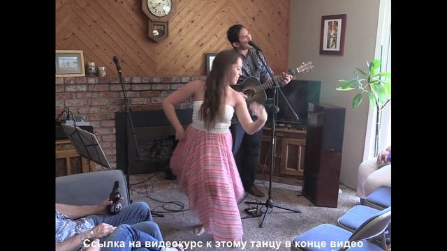 Wahine 'Ilikea  (огненнокожая Пеле в животе Молокаи) - танец с дивными руками для фанатов hula auana