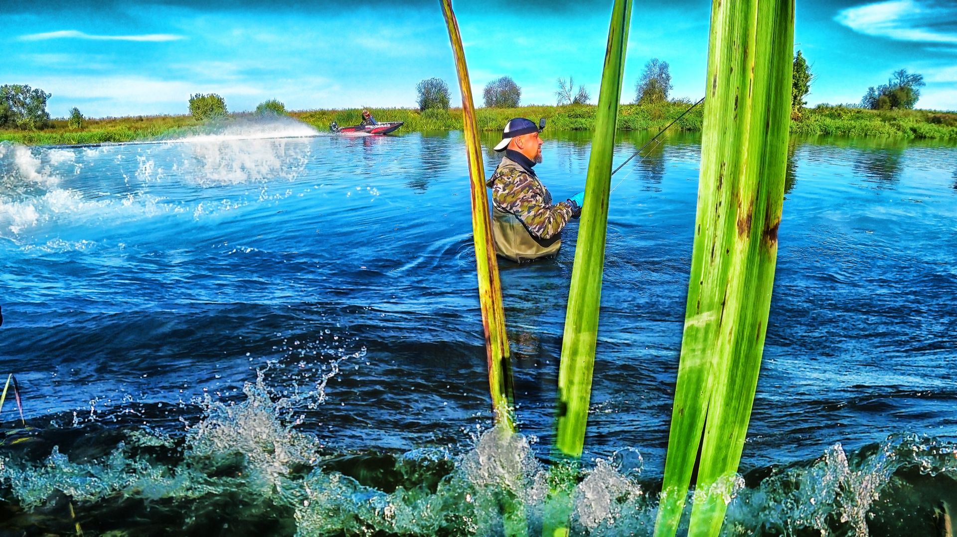 ЩУКИ НЕТ, НО Я ДЕРЖУСЬ. ОТСЛЕЖИВАНИЕ РЫБНЫХ ТОЧЕК. УРОДЫ НА КАТЕРАХ. СЕТИ В КЛЯЗЬМЕ.