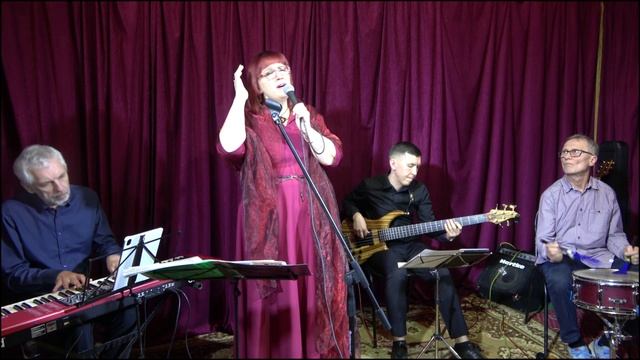 09 Песня о первой любви - Татьяна Клестова