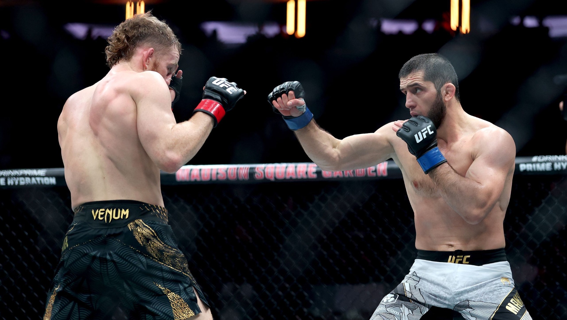 Ислам Махачев Джек Делла Маддалена 16.11.2025 бой UFC 322