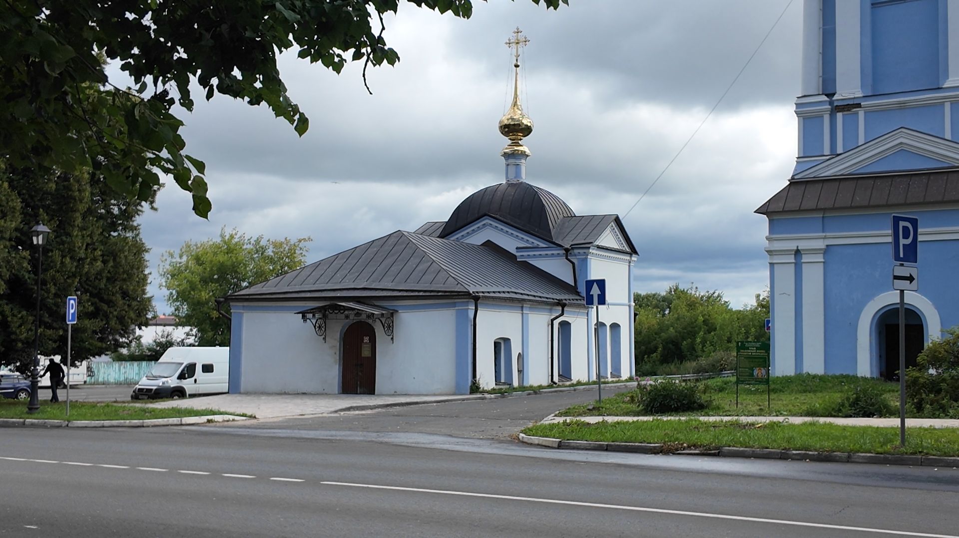 Церковь Положения Ризы Господней и церковь Рождества Христова Суздале.