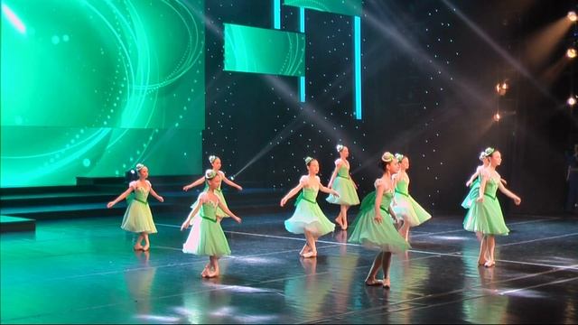 Этот танец растопит ваше сердце! Ансамбль 'Антрэ' в 'Фадетте'