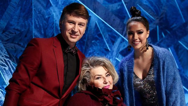 Татьяна Тарасова встала с инвалидной коляски и Анна Пересильд начала вести самостоятельную жизнь.