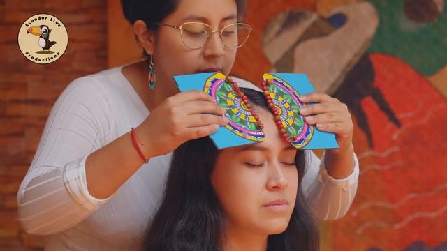 Энергетическое очищение и расслабляющий массаж ASMR от Марии Элизы с мягкими шепчущими звуками