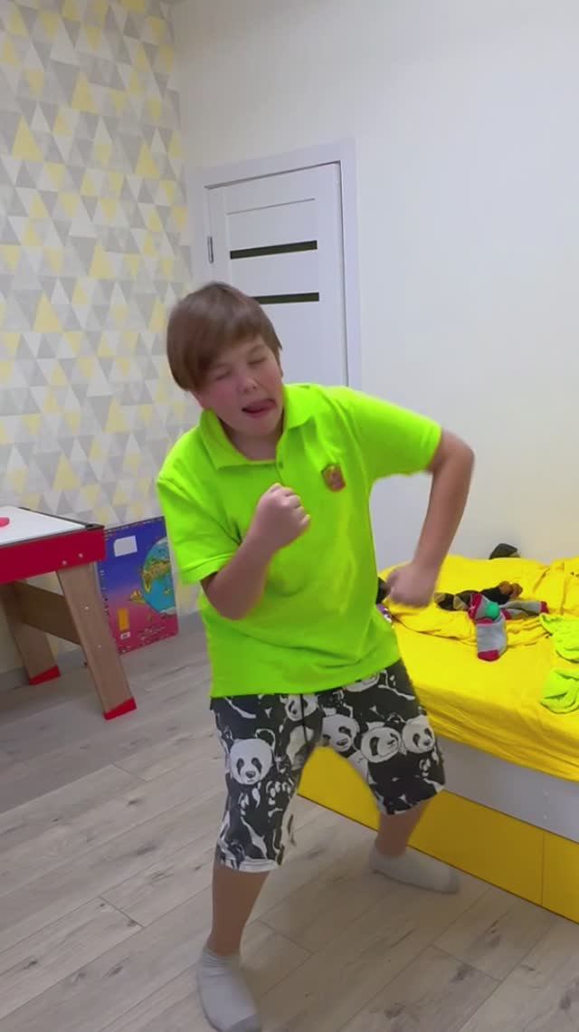 ПРАНКУЮ МАМУ 2 😁