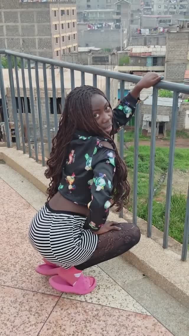 Африканка на крыше показала ВСЁ 🔥 Столица Найроби