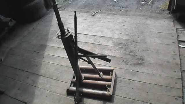 Шиномонтажный станок из хлама своими руками.