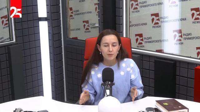«Без галстуков»: Василиса Ходнева и Лада Шкода — о «Доброй недели» в школах Владивостока