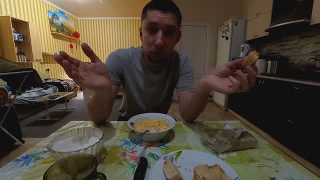 Утренней дорогой на работу, купил яички в супермаркете 🏪 Тёплый ноябрь Ялта сегодня 2025