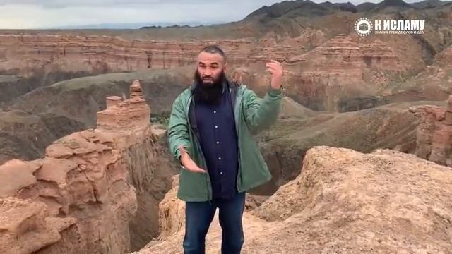 Как по Сунне держать руки при обращении к Аллаху с дуа