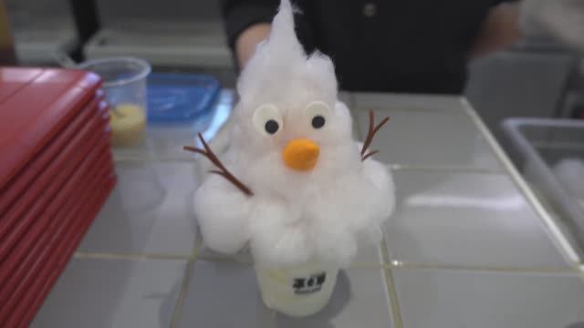 Мороженое с сахарной ватой , сахарная вата и мороженое _ Корейская уличная еда